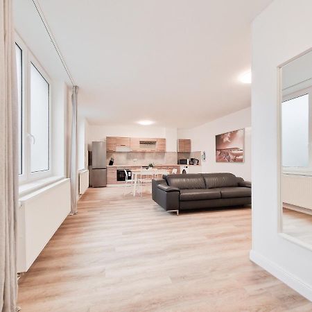 Raj Living - City Apartment With 3 Rooms - 15 Min Messe Dus & 10 Min Old Town Dus Düsseldorf Extérieur photo