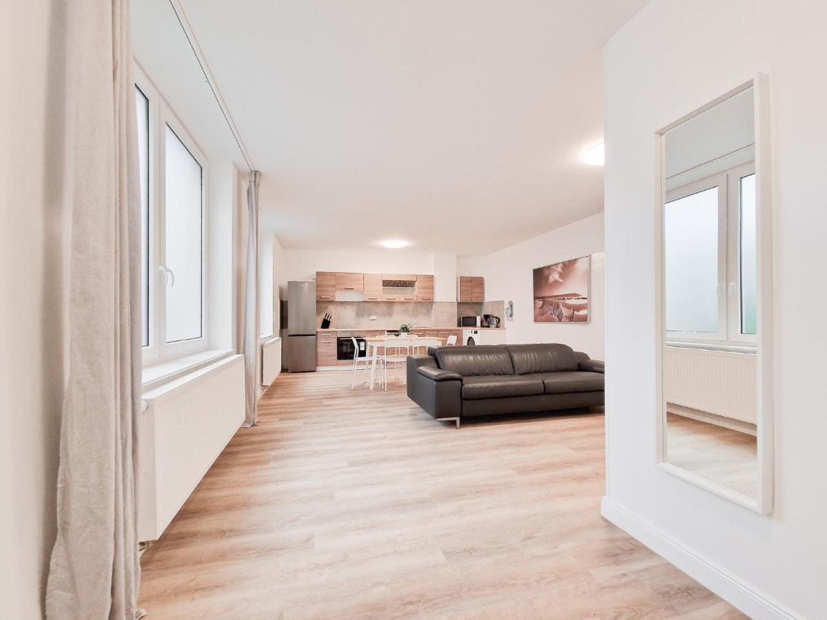 Raj Living - City Apartment With 3 Rooms - 15 Min Messe Dus & 10 Min Old Town Dus Düsseldorf Extérieur photo